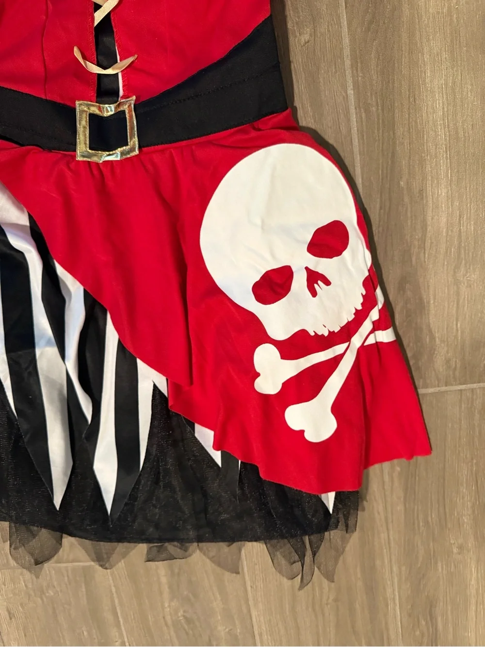 Disney Cruise Halloween Cosplay Pirate Costume - Girls Medium 8/10